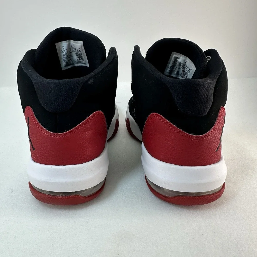 Jordan Max Aura AQ9084-023 Black Gym Red White Men's Size 9 Basketball Shoes